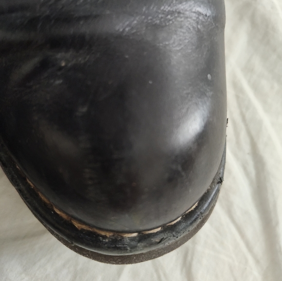 Vintage CHANEL black leathermotorcycle boots - Picture 8 of 9